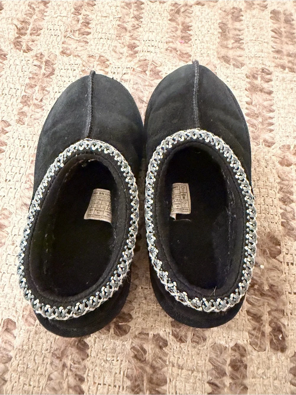 Toddler UGG Black Suede Tazz size 12